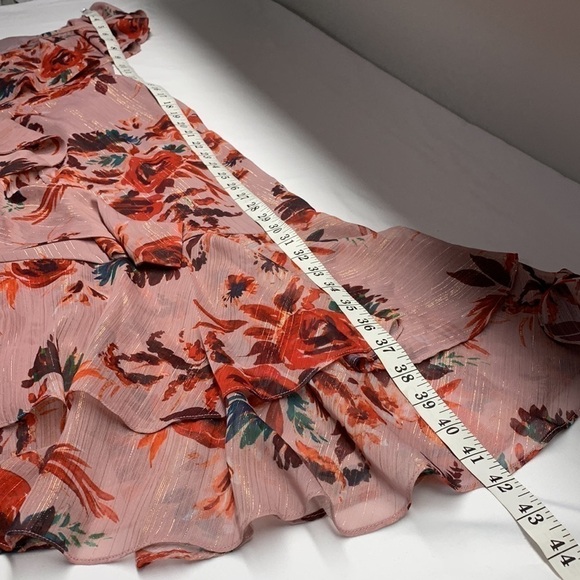 Revolve Lovers and Friends Stacy Midi Dress Size XS Colour Pink Holiday Floral - Picture 9 of 12